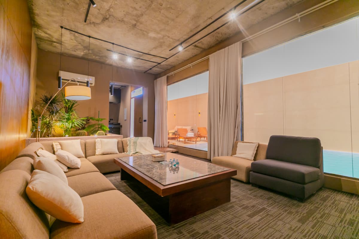 Executive Minimalist Retreat(Self-Entry) - A1 - Image 2