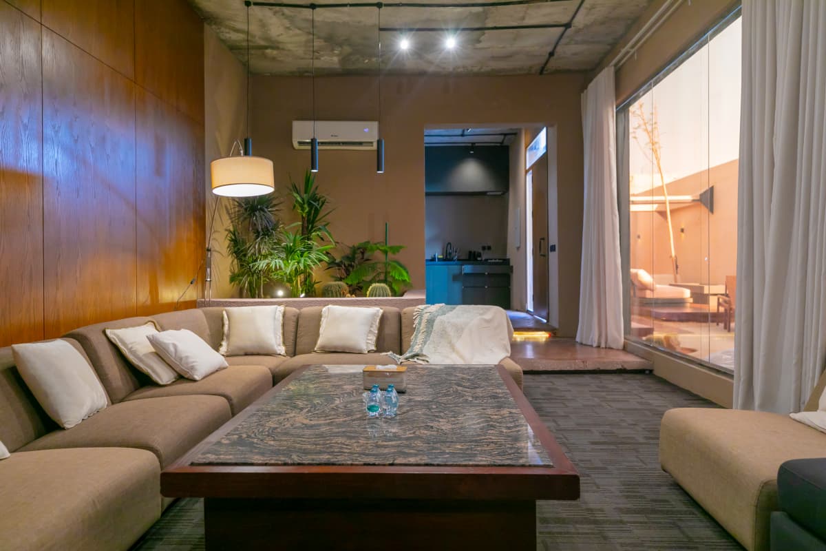 Executive Minimalist Retreat(Self-Entry) - A1 - Image 4