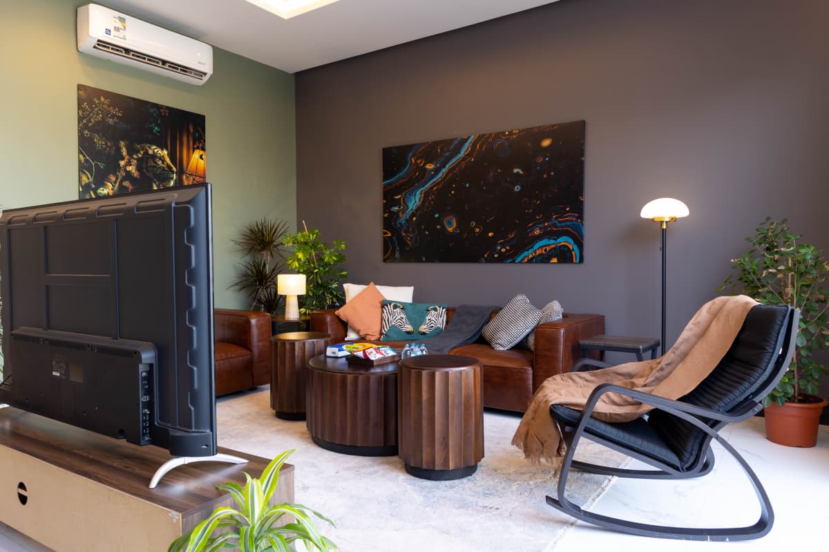 A Cozy Retreat(Self-Entry) - N3
